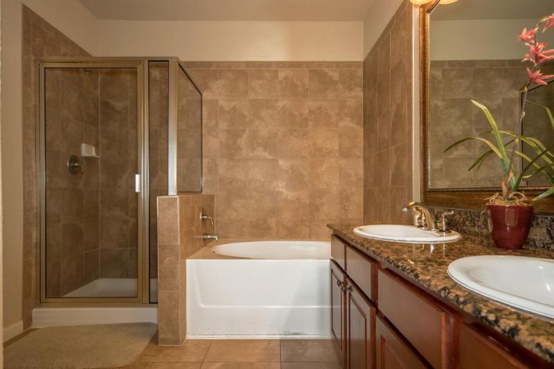 Four-Bedroom Apartment image 2