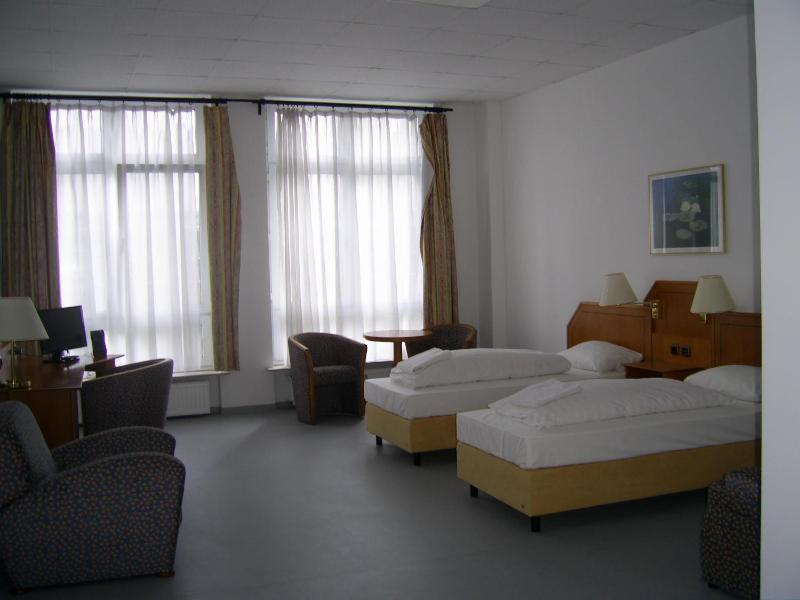 Willy Hotel Frankfurt - image 4