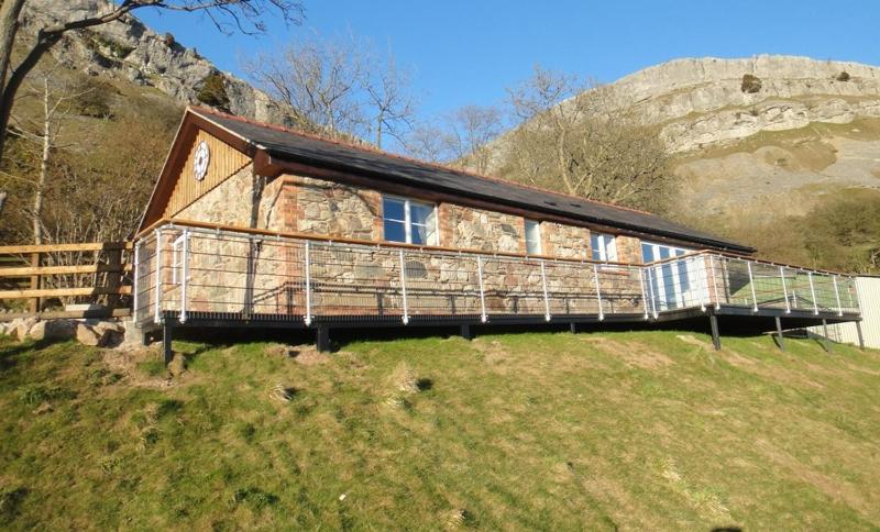 Two-Bedroom Chalet image 2