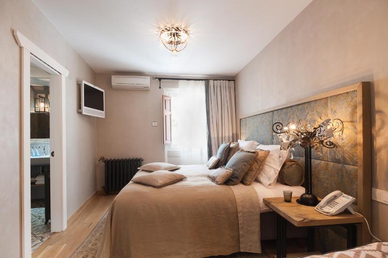 Suite image 2