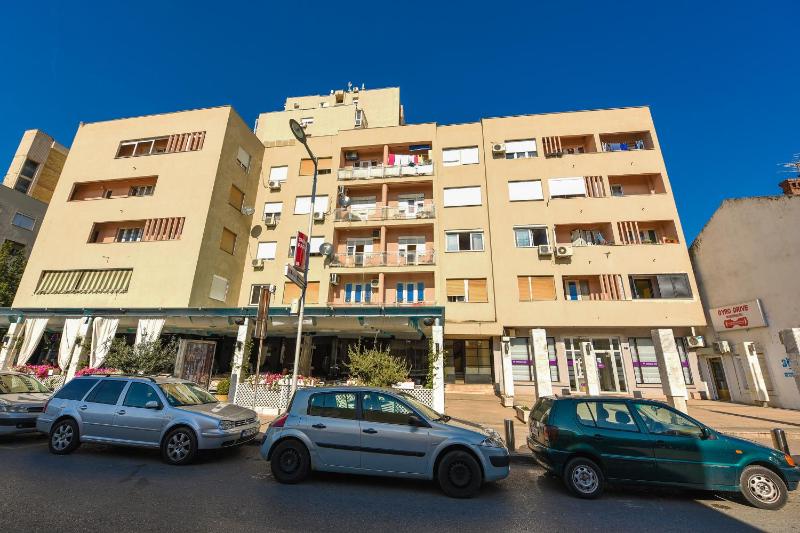 Two-Bedroom Apartment image 3