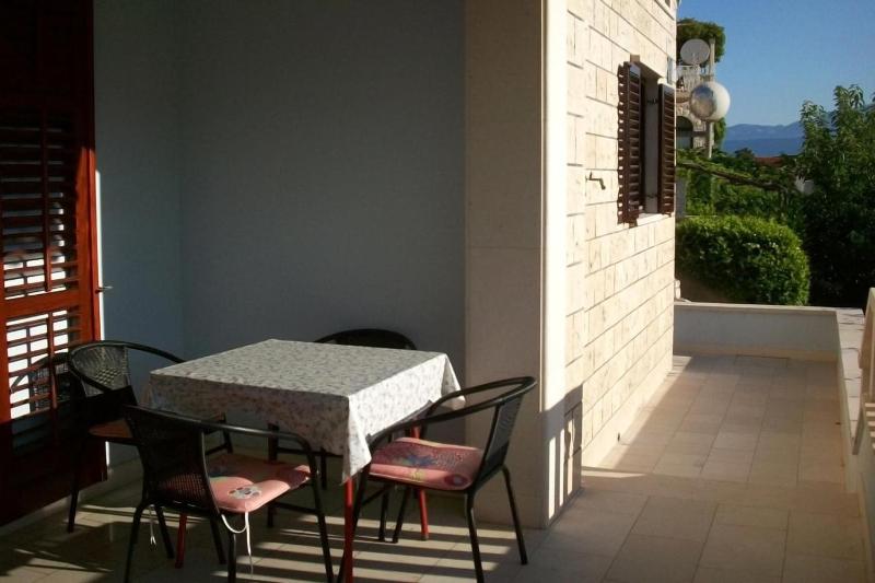 One-Bedroom Apartment with Terrace image 2