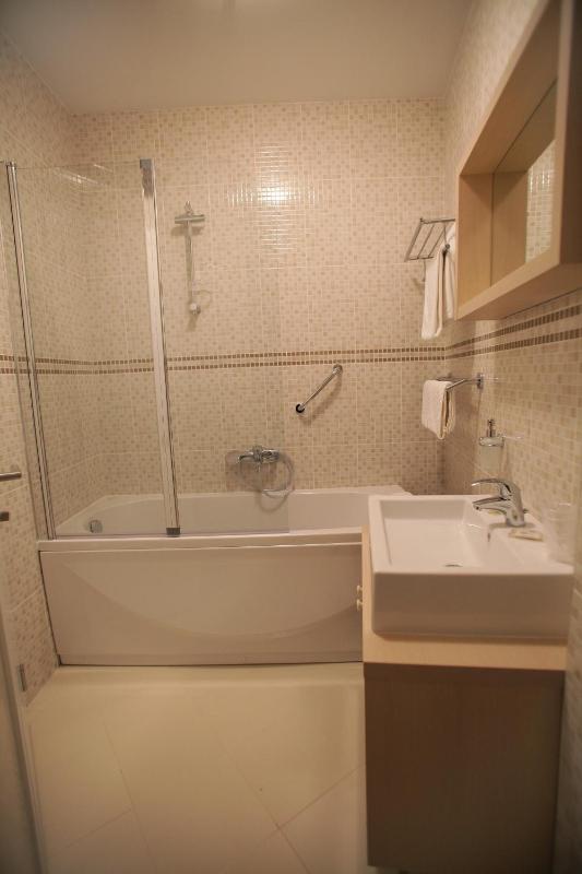 Triple Room image 2