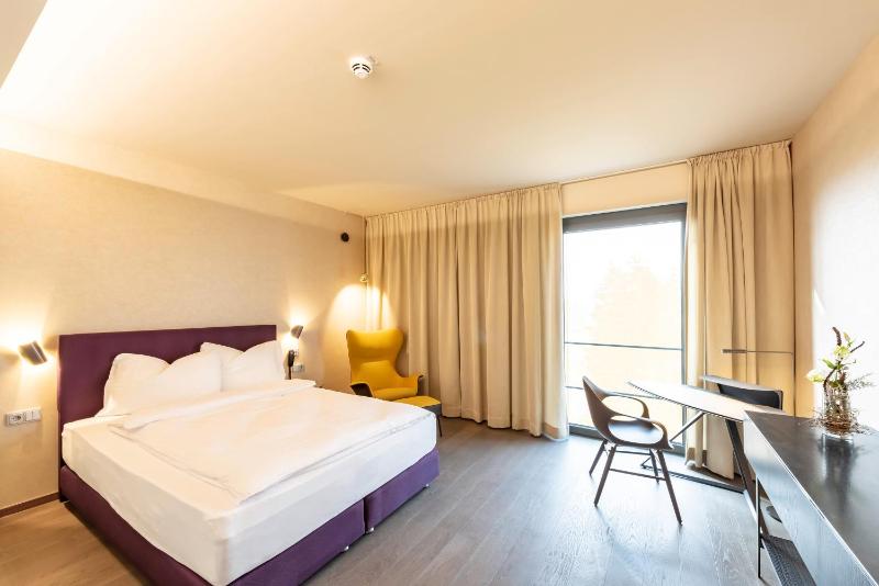 Superior Queen Room image 1