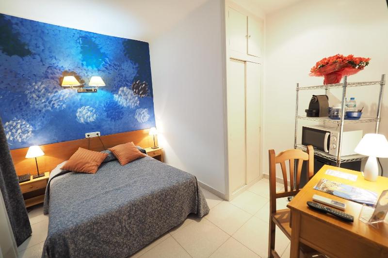 Hotel Montserrat - image 18