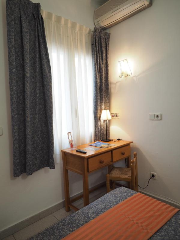 Hotel Montserrat - image 50