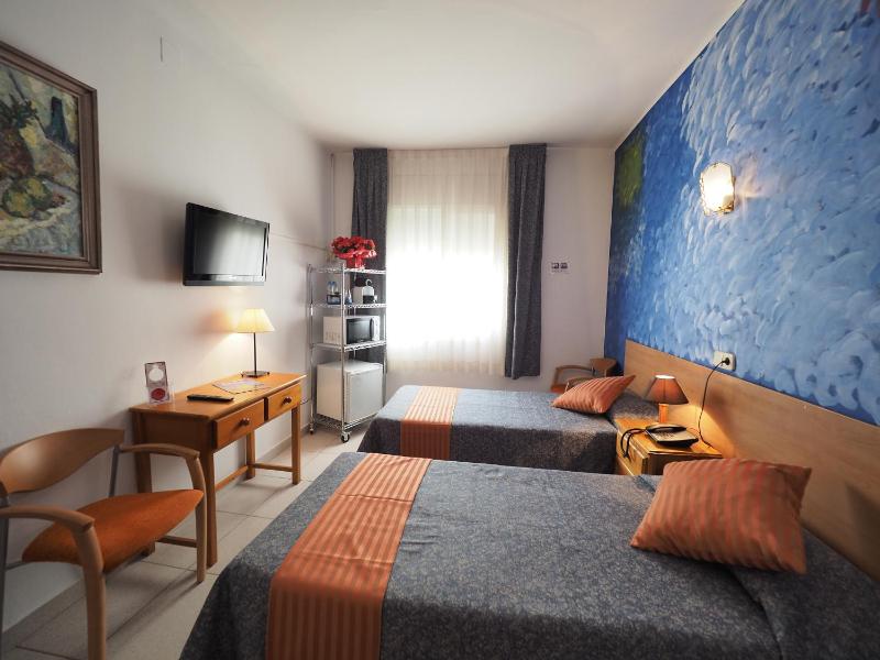 Hotel Montserrat - image 3
