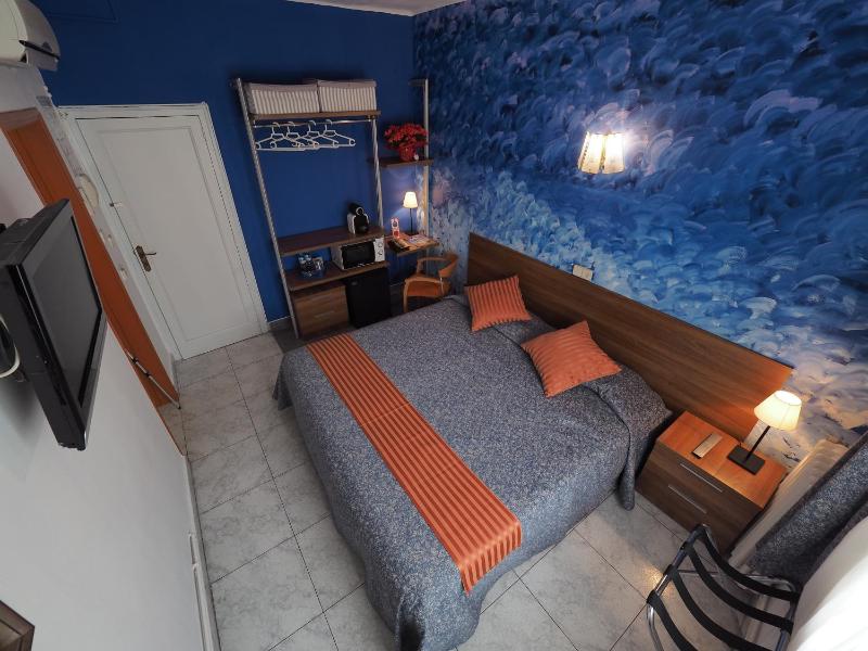 Hotel Montserrat - image 5