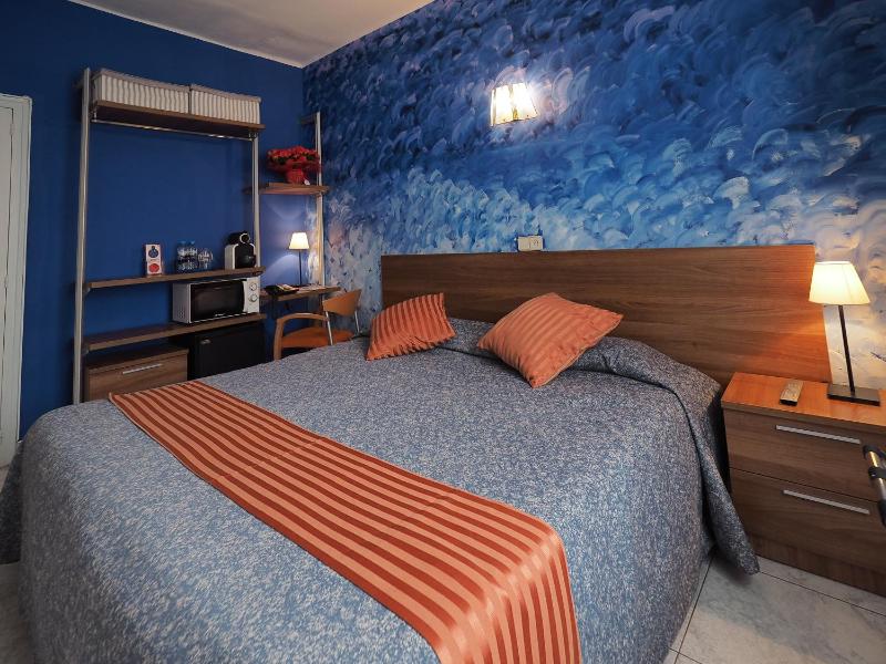 Double or Twin Room with Street View image 3