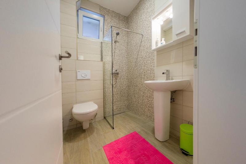 Double Room with Private Bathroom image 2