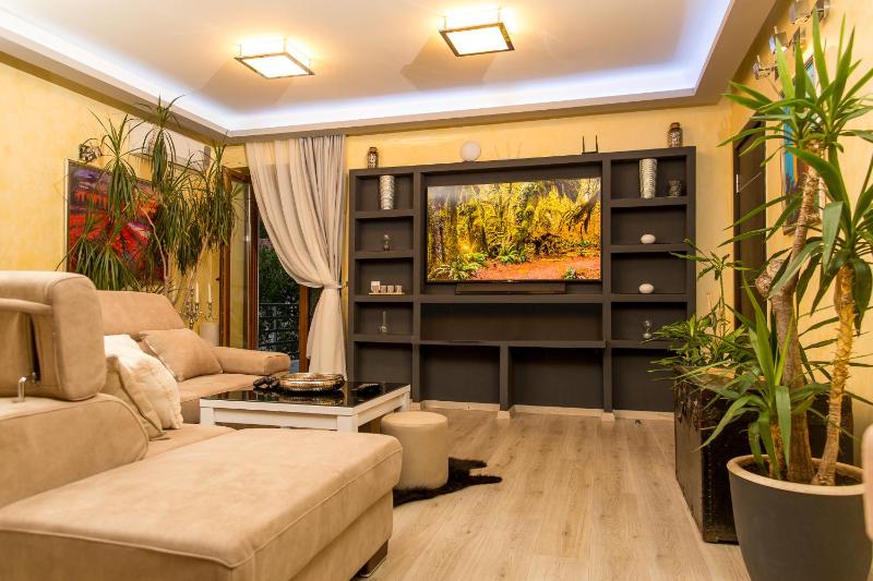 Apartment with Sea View image 1
