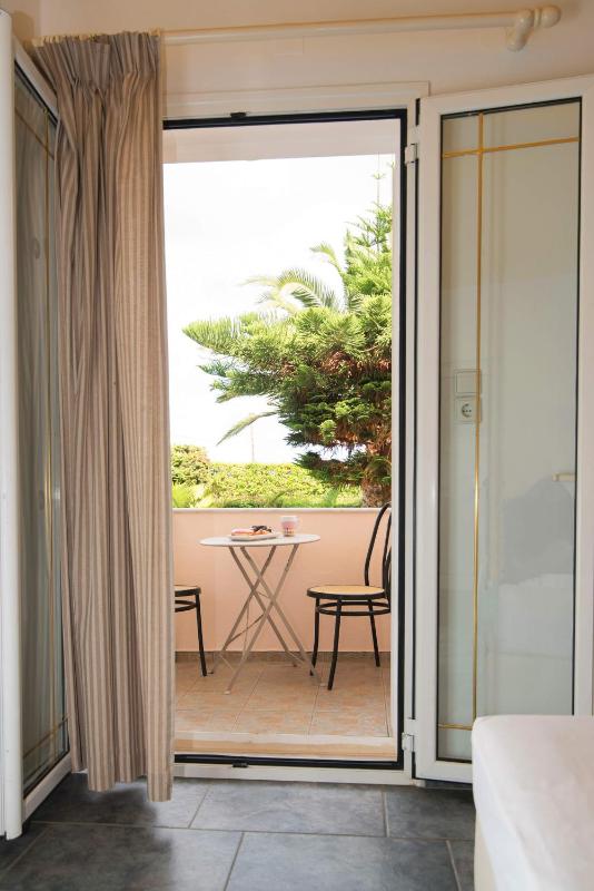Standard Triple Studio with Garden View image 3