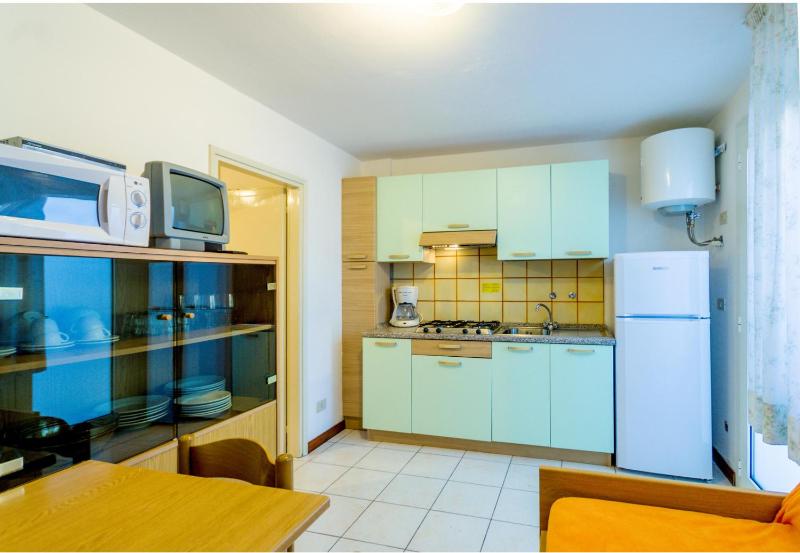 One-Bedroom Apartment image 4