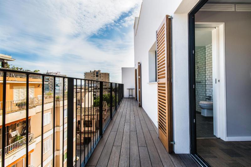 Two-Bedroom Superior Apartment image 4