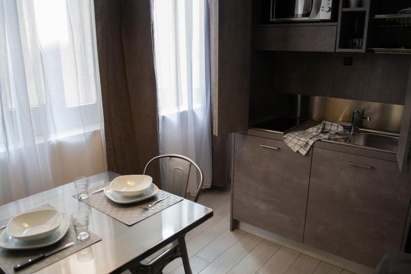 Warrest - Short Rent Apartments - image 9