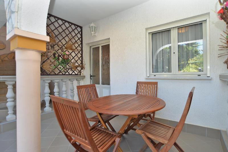 Apartments Vrcevan 811 - image 38