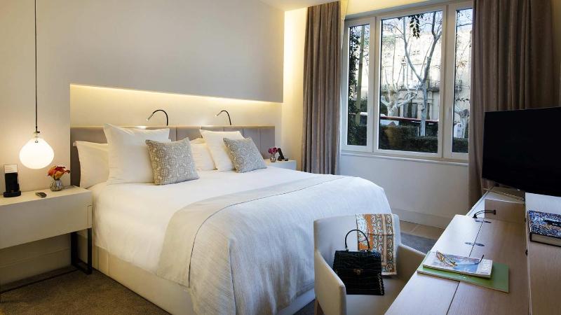 Suite Room (1 or 2 people) image 4