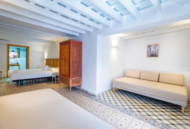 Deluxe Double Room image 4