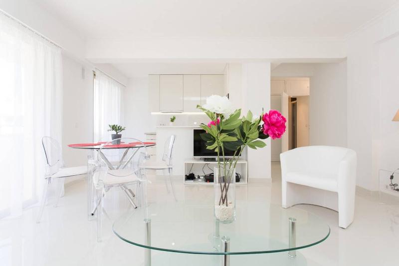 Apartment image 4