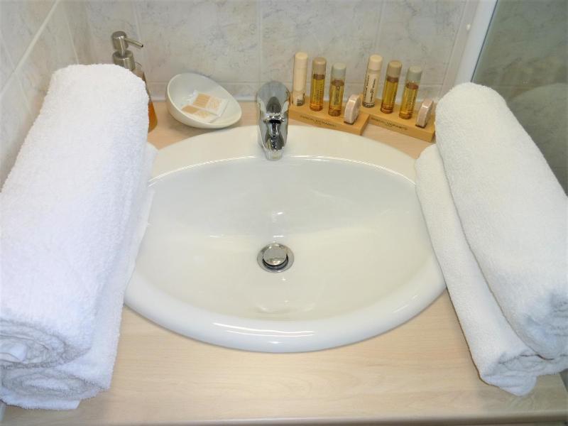 Standard Apartment image 2