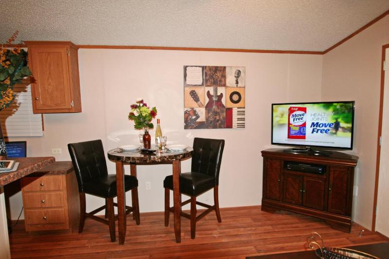 One-Bedroom House image 2