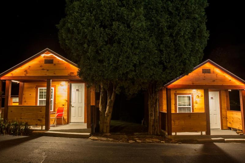 King Cabin image 2