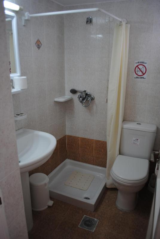 Triple Room image 2