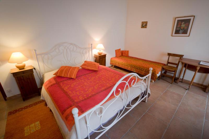 Triple Room image 4