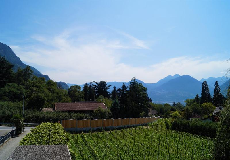 Classic Double Room with Balcony image 4