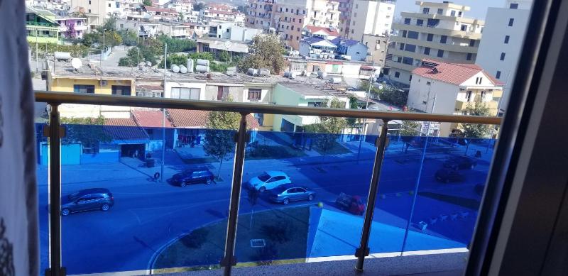 Double Room with Balcony image 4