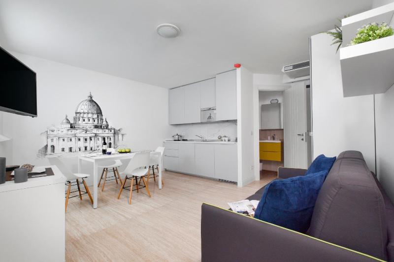 One-Bedroom Apartment image 2