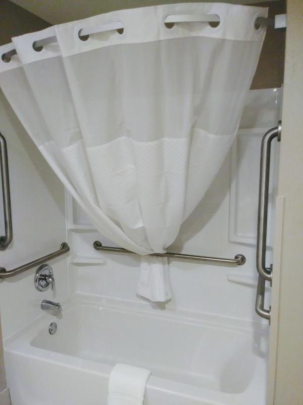 King Room - Disability Access - Non-Smoking image 2