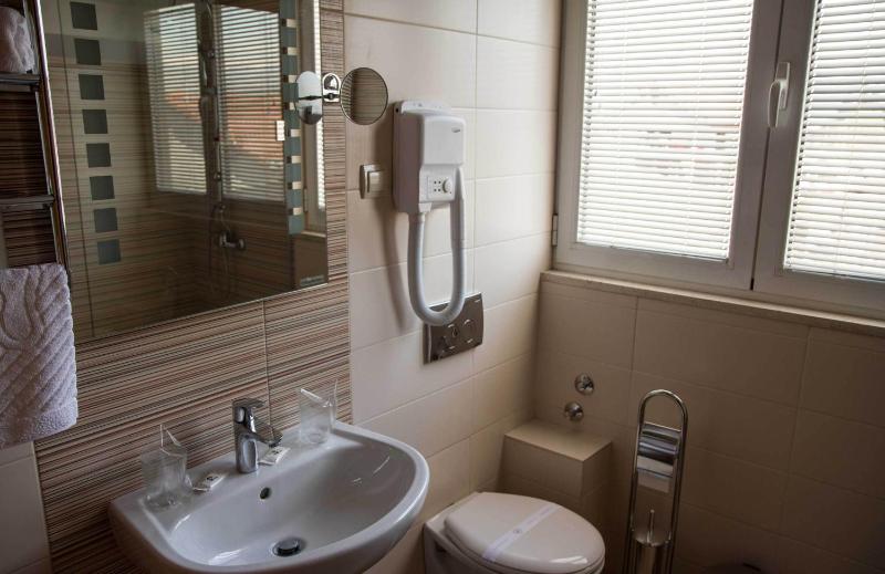 Triple Room image 4