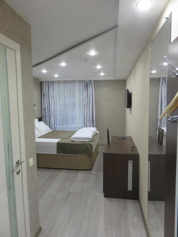 Comfort Double or Twin Room with Bathroom image 2