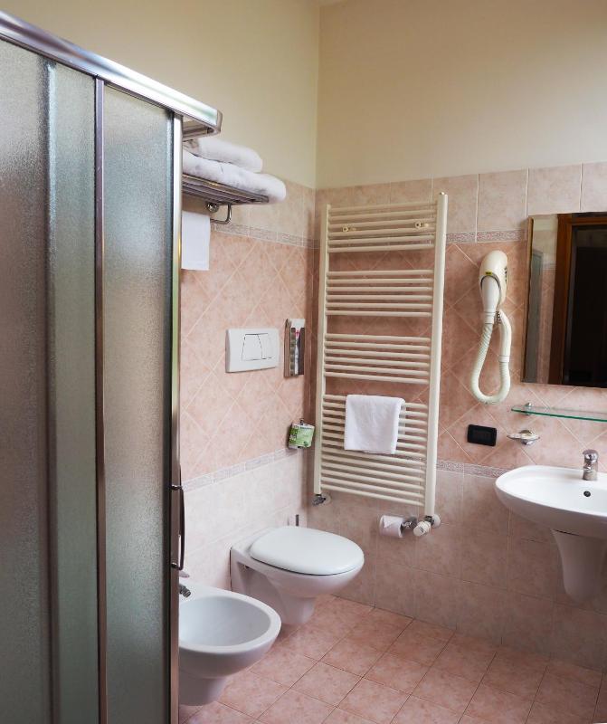 Hotel Cris - image 29