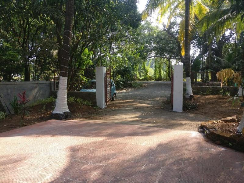 Krushna Kunj Holiday Home - image 5