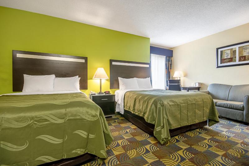 Superior Double Room with Two Double Beds - Non-Smoking image 2