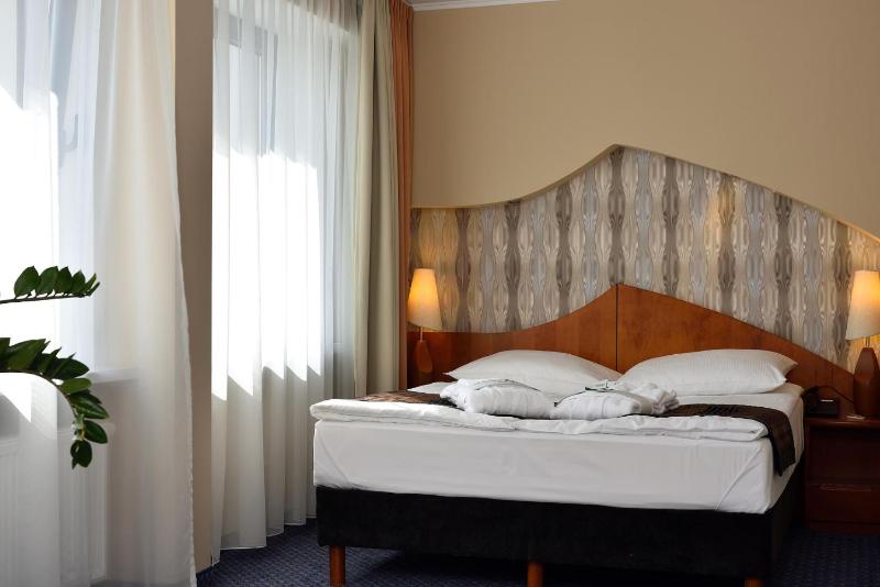Double Room image 1