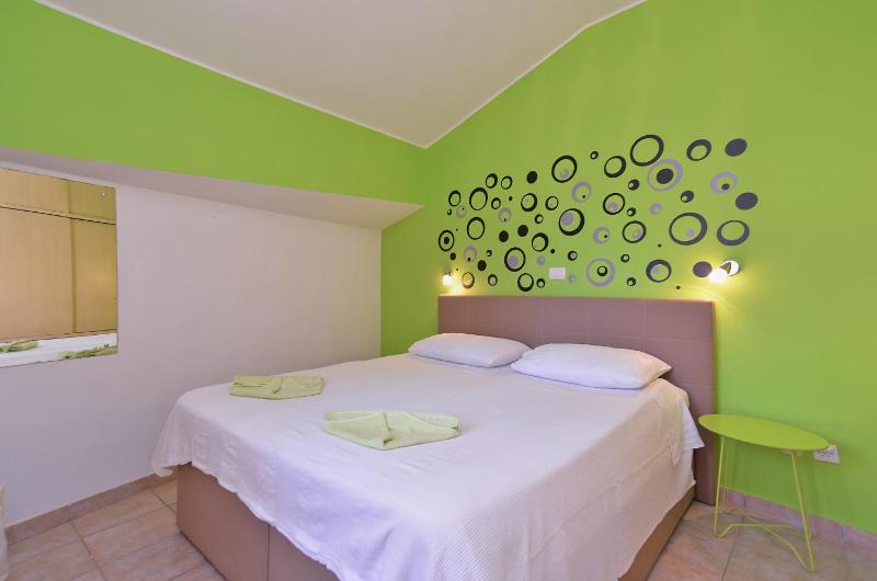 Apartment image 3