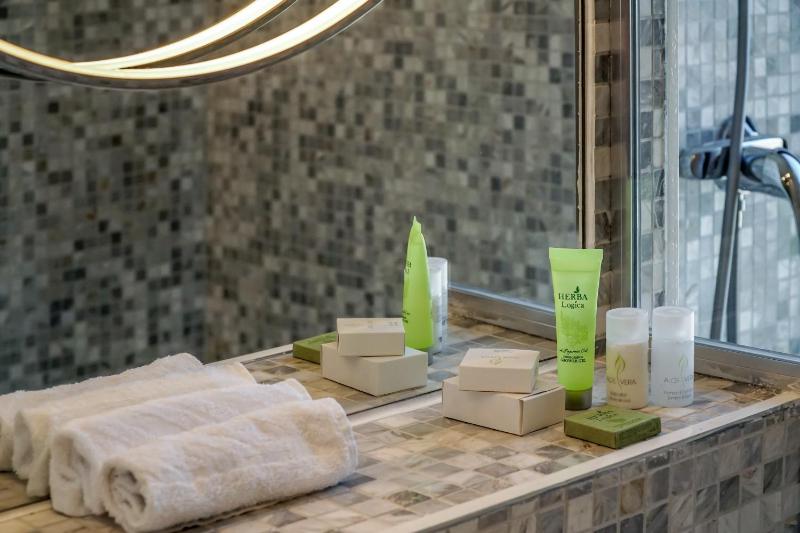 Filitti Boutique Hotel - image 3