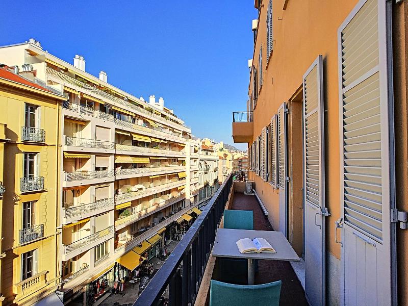 Nestor&Jeeves - COTE PIETONNE - Central - By sea - Pedestrian zone - image 6