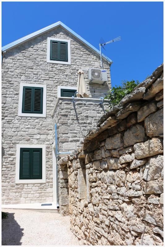 Holiday Home Ante - image 2
