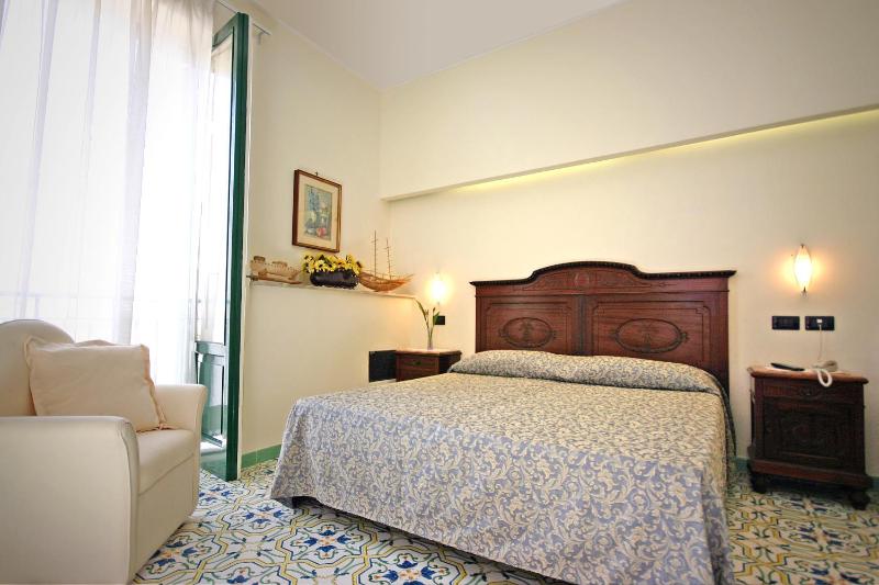 Sorrento Inn Guesthouse - image 22