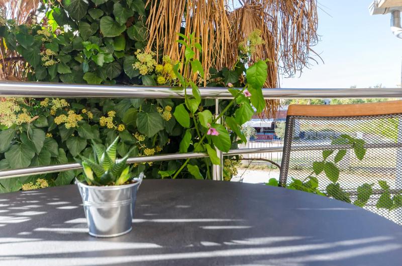 Apartments Sweet garden - image 6