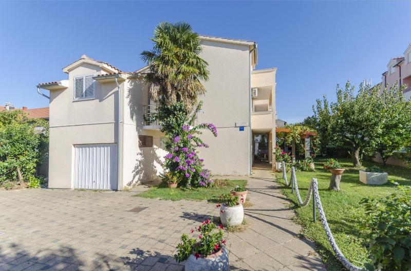 Apartments Sweet garden - image 33