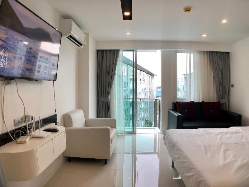 City Center Residence By Pattaya Sunny Rentals - image 13