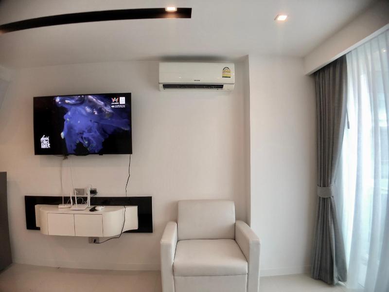 City Center Residence By Pattaya Sunny Rentals - image 14