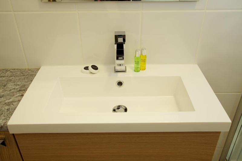 Double Room (1 Adult) image 2