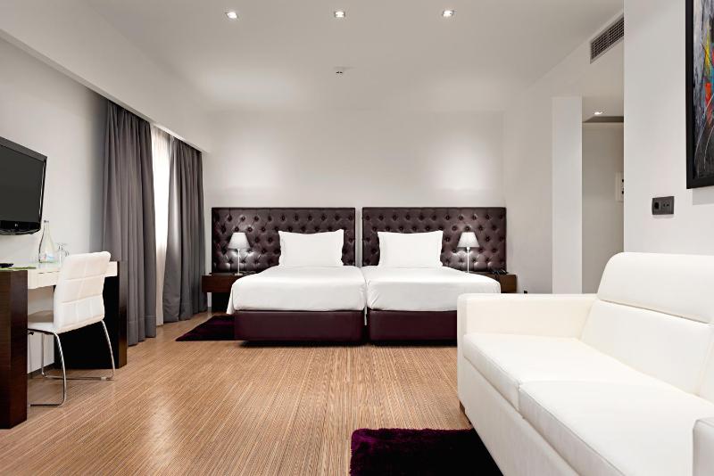 Superior Double or Twin Room image 3