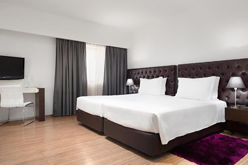 Superior Double or Twin Room image 4